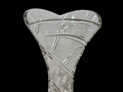 Large Waterford Crystal Marquis Trillion vase, 24cm.