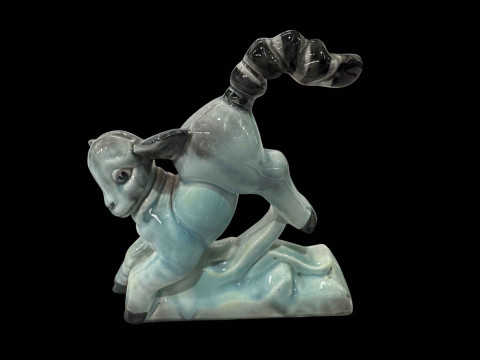 Beswick blue glass leaping lamb on base, 323.