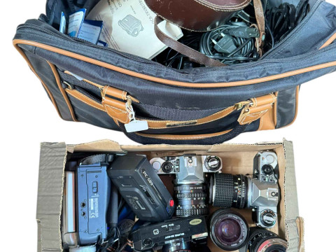 Two Pentax ME SUPER cameras, Canon Sure Shot and other cameras, various...