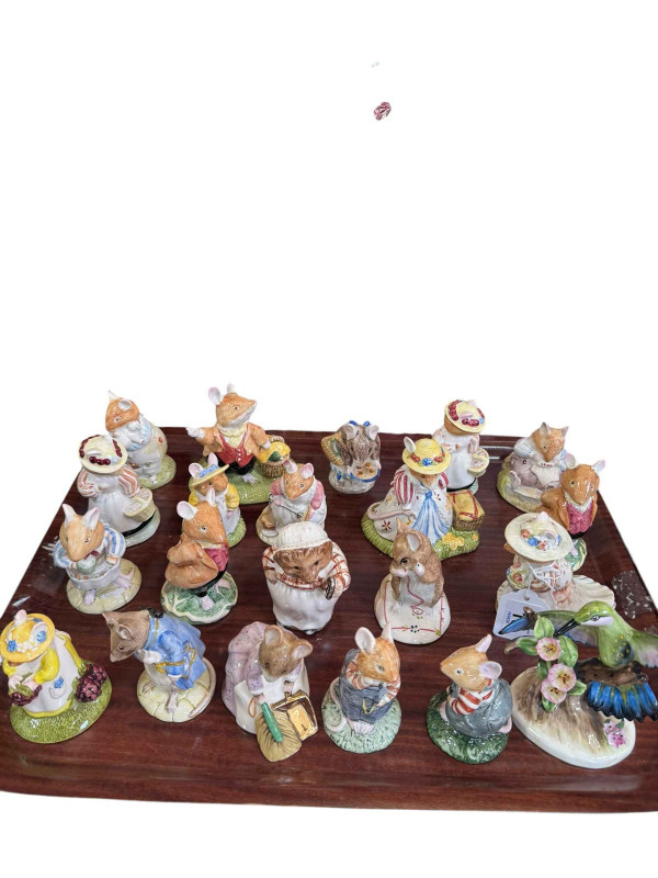 Collection of twenty Royal Doulton Brambly Hedge characters, some boxed.