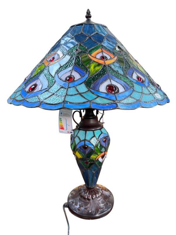 Tiffany style table lamp with shade, 62cm high.
