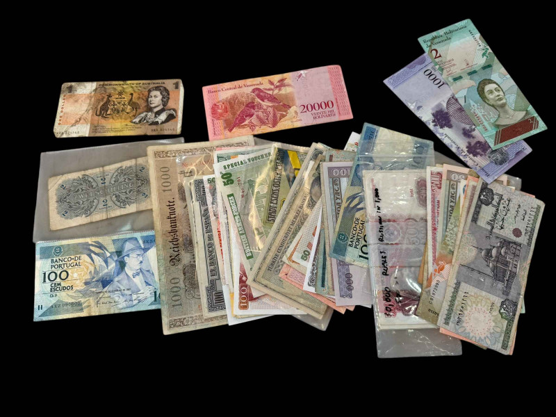 Collection of worldwide bank notes.