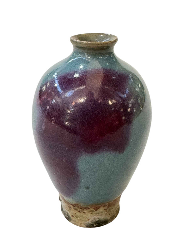 Chinese Jun ware Song dynasty vase with purple oxblood and blue glaze, 11cm.