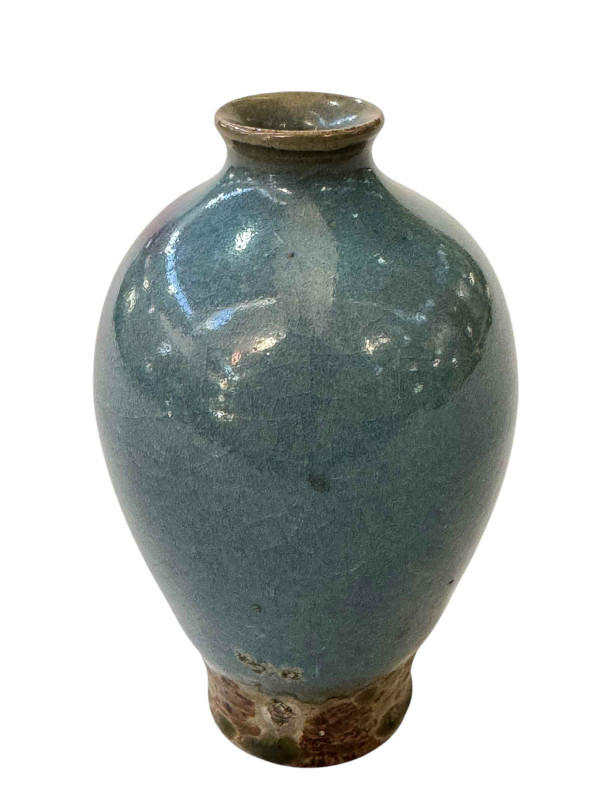 Chinese Jun ware Song dynasty vase with purple oxblood and blue glaze, 11cm.