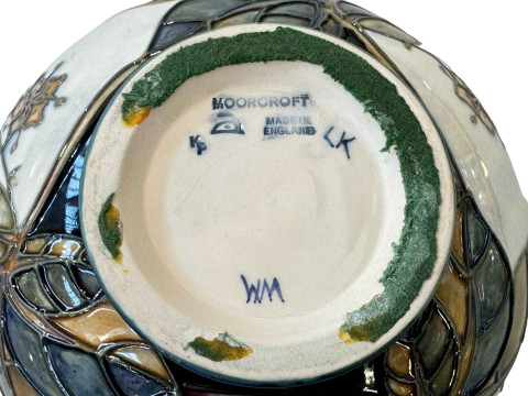 Moorcroft pottery Bramble bowl, 16cm dia. thumbnail