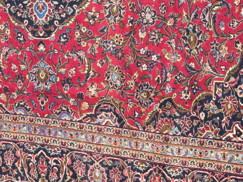 Hand knotted Persian Keshan carpet 4.07 by 2.95.