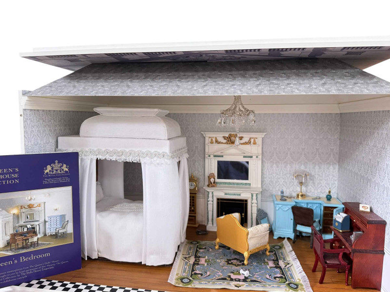 Two dolls houses 'The Queens Bedroom' and 'Dining Room'.