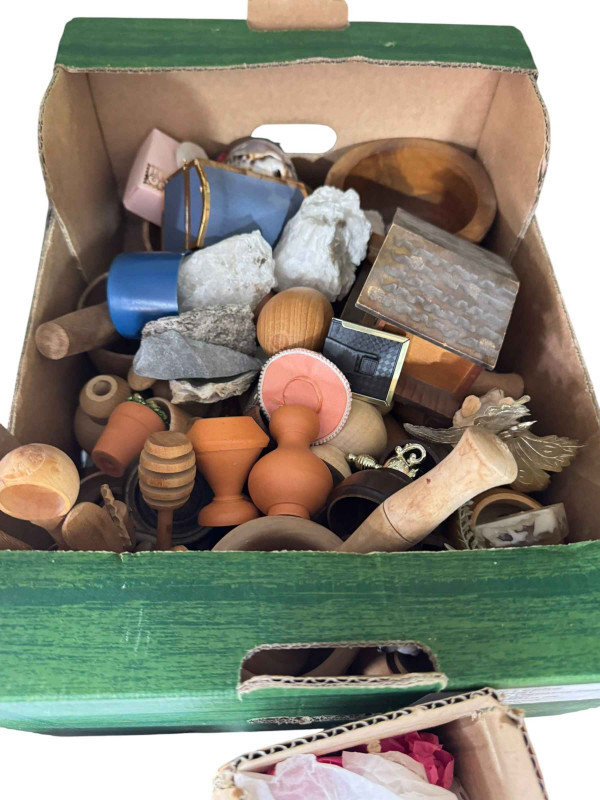 Full shelf of dolls house furnishings, accessories, decoration and fabrics, etc.