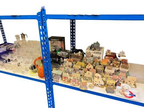 Lilliput Lane and other cottages, Edinburgh Crystal and other glassware...