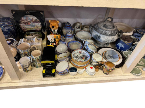 Full shelf of Ringtons, Wedgwood Jasperware, Oriental vases, large blue and white tureen and cover, etc. thumbnail