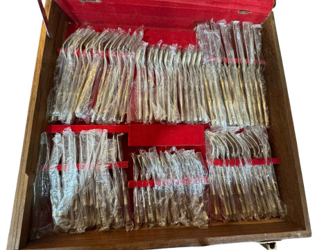 Canteen of stainless nickel bronze cutlery. thumbnail