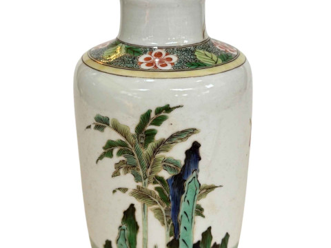 Chinese vase with iron red figure, double blue circle mark to base, 22cm. thumbnail