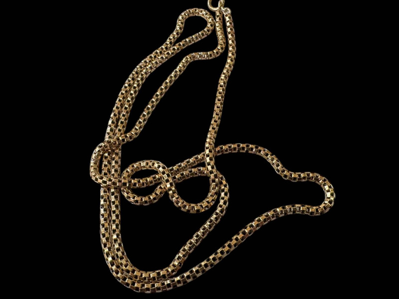 9 carat gold link necklace.