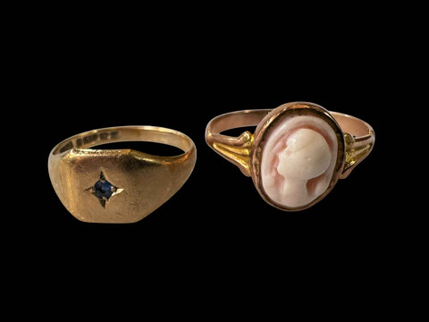 Two 9 carat gold rings, one with cameo.
