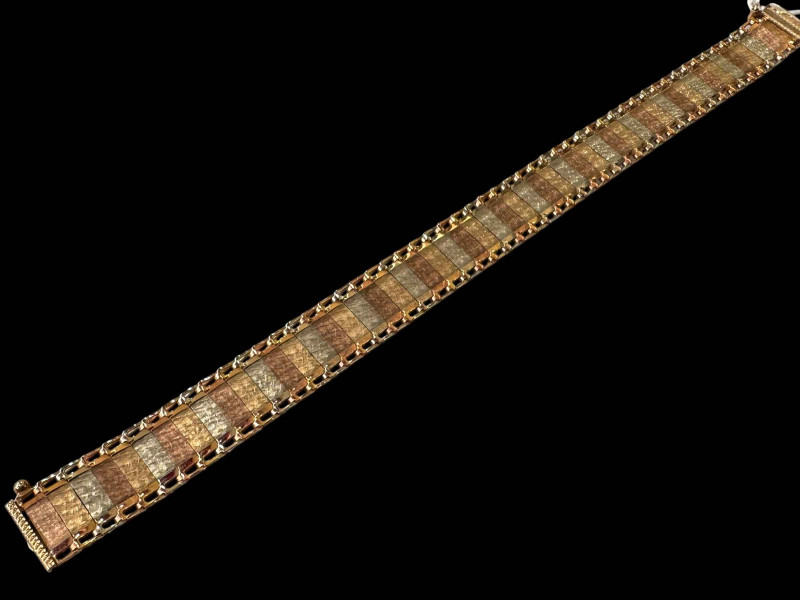 9 carat gold tri-colour bracelet.