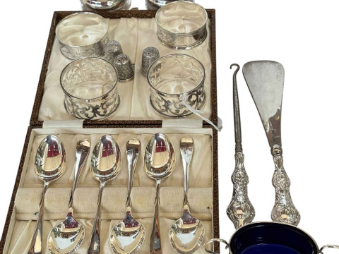 Collection of silver comprising six teaspoons, six napkin rings, three...