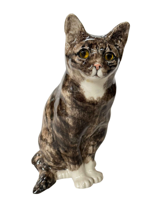 Large Winstanley grey seated cat, signed, size 7, 33cm.