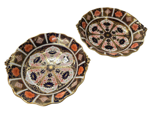Pair Royal Crown Derby Imari dishes with moulded handles, 24.5cm across.