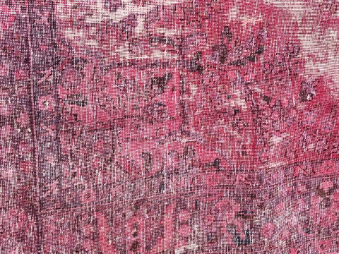Handknotted Persian vintage carpet 3.05 by 2.03m. thumbnail