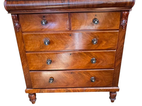 Victorian mahogany scotch chest, with frieze gun drawer, 124cm wide.