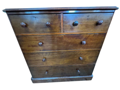 Mahogany four height chest of drawers, 120cm wide, 119cm high.