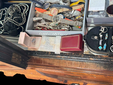 Large collection of costume, silver jewellery, watches, etc.