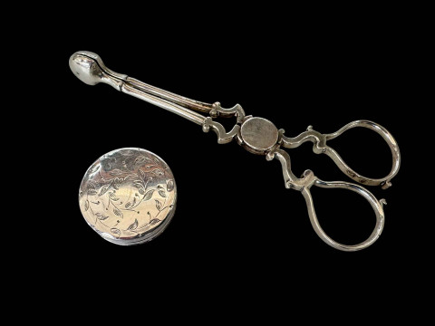 George III silver patch box, London 1799, 2.75cm across, and Georgian...