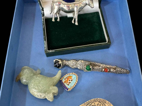 Edwardian silver donkey pin cushion, Birmingham 190?, together with white...