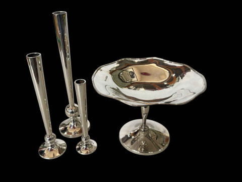 Silver tazza with wavy edge, 15.5cm diameter, Sheffield 1921, and three...