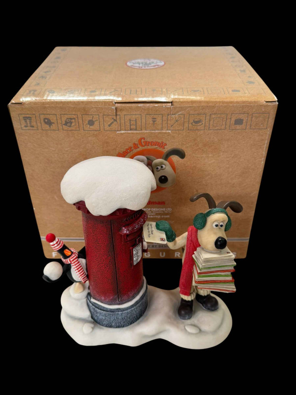 Robert Harrop limited edition Wallace and Gromit Royal Mail, with box.