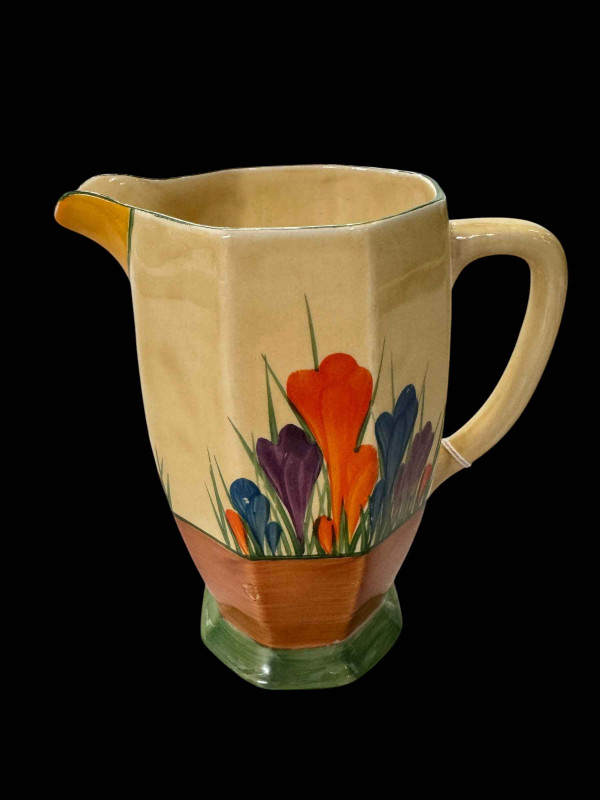 Clarice Cliff Crocus jug, 16cm.