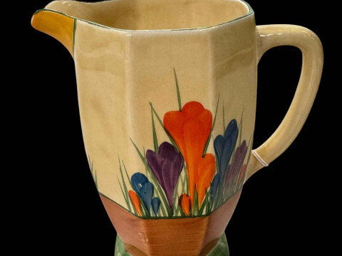 Clarice Cliff Crocus jug, 16cm.