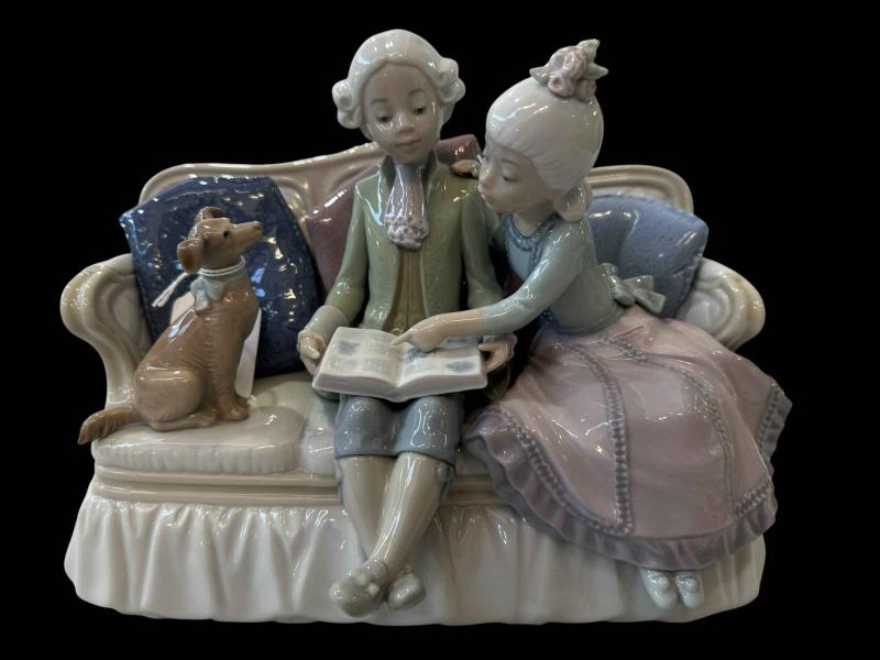 Lladro group 'Story Time' 5229. | Thomas Watson