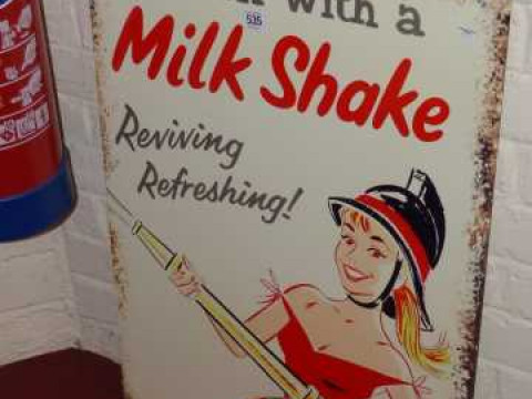 Enamel sign 'Milk Shake'