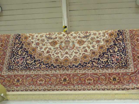 Beige ground Esfehan carpet, 2.80 by 2m