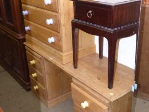 Pine pedestal dressing table and four drawer chest