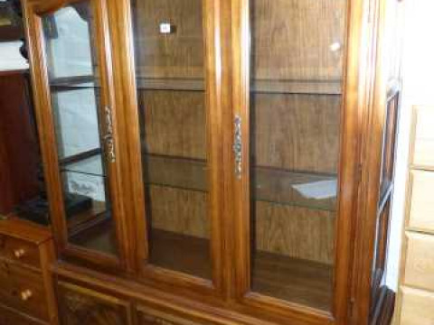 Colonial style display cabinet
