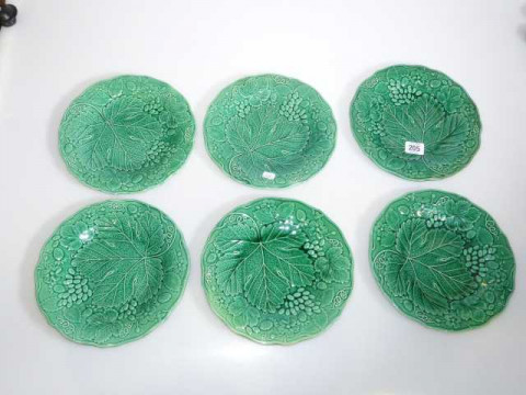 Set of six Wedgwood Majolica style plates