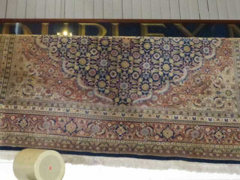 Blue ground Persian design carpet, 3.10m x 2.34m