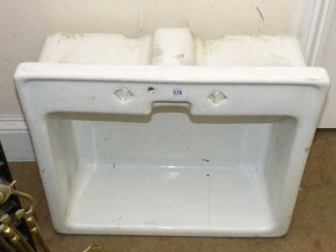 White glazed Belfast style sink