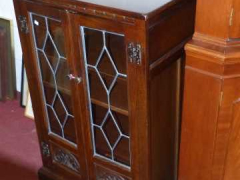 Old Charm glazed door Hi-Fi unit