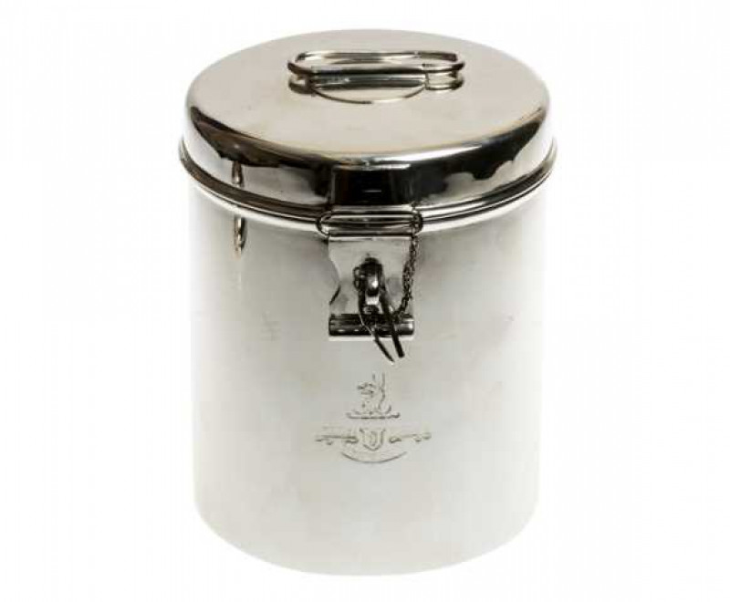 An unusual Victorian silver biscuit box, Horace Woodward & Co, Birmingham 1880, of barrel form with hinged cover and engraved crest. Approximately 28 troy ozs, 18cm