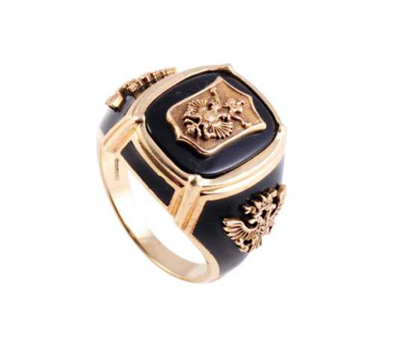 A Russian black enamel gentleman's signet ring, each black enamel plaque applied with the double headed eagle insignia. Stamped 585. Ring size U.