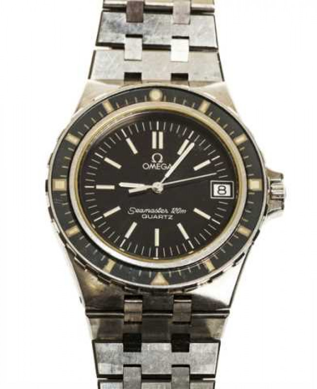 A gentleman's Omega Seamaster 120m stainless steel wristwatch, circa 1980, with centre sweep seconds, date calendar, luminous baton markers and hands, Seamaster emblem to rear of case, quartz movement, in an Omega box.
