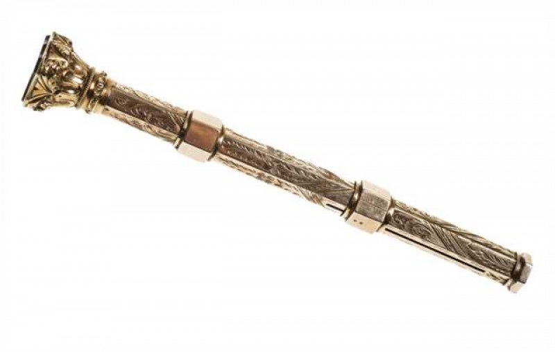 A Victorian propelling pencil and fountain pen, with green hardstone seal terminal, presentation inscription dated 1878. Approximately 24 grams, 11cm