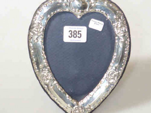Silver mounted heart shaped easel photograph frame