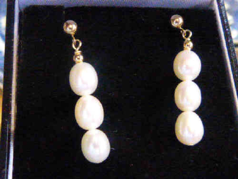 Pair of triple drop cultured pearl earrings, stamped 375/9k