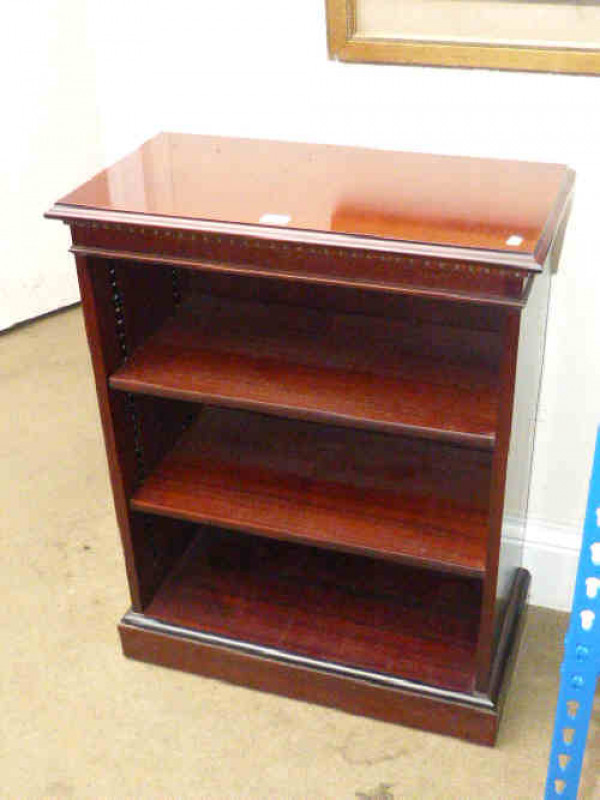Neat mahogany three tier open bookcase, six table lamps and pair three branch ceiling lights (9)