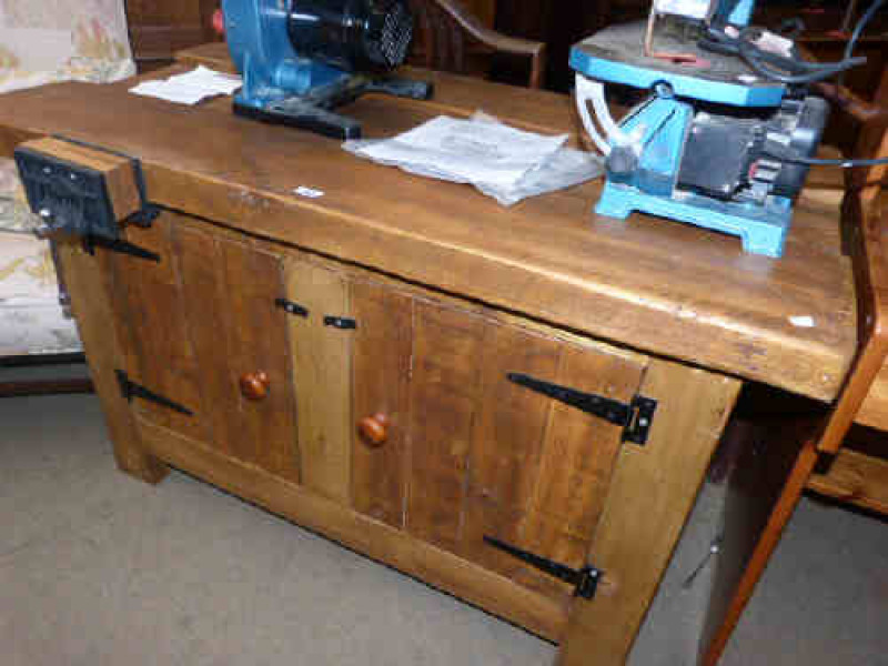 Two door work bench and vice