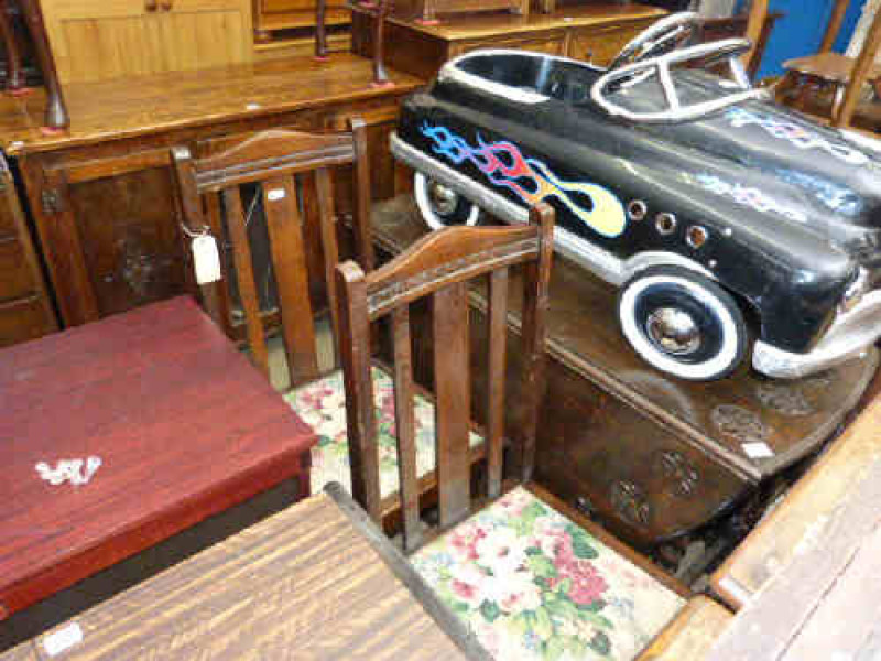Oak glazed door centre sideboard, carved oak drop leaf dining table and four chairs (6)